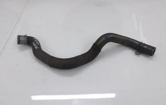 Mercedes-Benz C W204 Engine coolant pipe/hose A2045017182