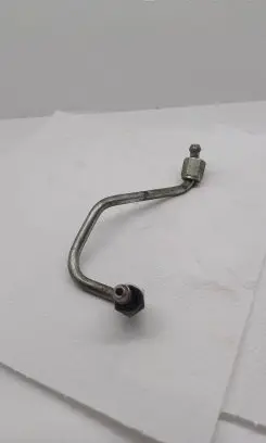 Toyota Verso Fuel injector supply line/pipe 