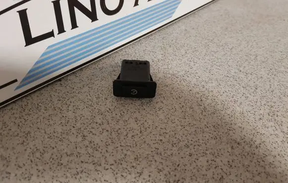 BMW 5 E39 Cruise control switch 61318360462