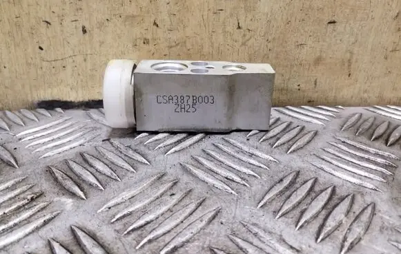 Mitsubishi Outlander Air conditioning (A/C) expansion valve CSA387B003