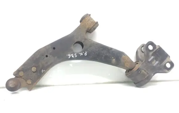 Ford Focus Front lower control arm/wishbone Bv6113A262AAa