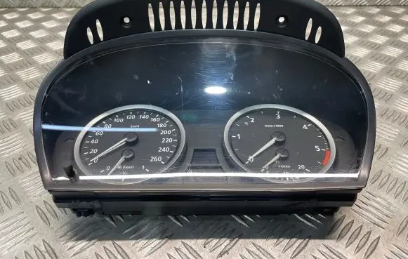 BMW 5 E60 E61 Speedometer (instrument cluster) 62116947363 110080213