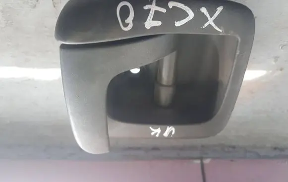 Volvo XC90 Engine bonnet (hood) release handle 30634787