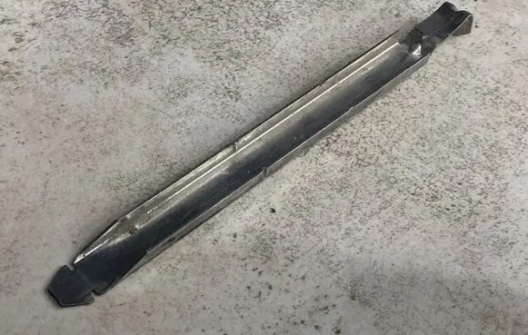 Volvo V50 Headlight/headlamp mounting bracket 