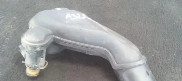 Audi A8 S8 D2 4D Air intake hose/pipe 078733957k 3915268904