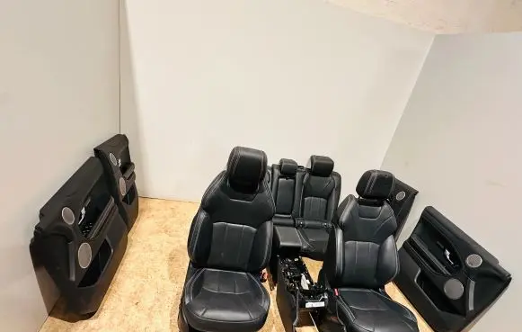 Land Rover Evoque I Interior set GJ3214D600AE