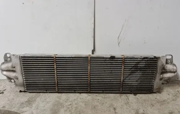 Volkswagen Transporter - Caravelle T5 Intercooler radiator 7H0145804B