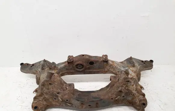 Nissan Qashqai+2 Rear subframe 