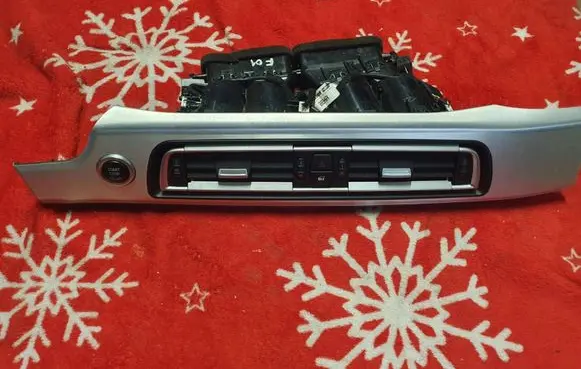 BMW 7 F01 F02 F03 F04 Dashboard center trim panel 