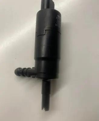 BMW 3 E92 E93 Windscreen/windshield washer pump 13264010 8377430 001004