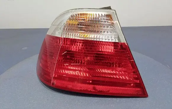 BMW 3 E36 Rear/tail lights 8383825