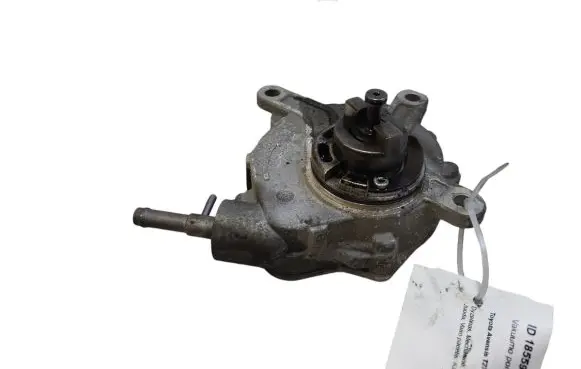 Toyota Avensis T270 Vacuum pump 23021130