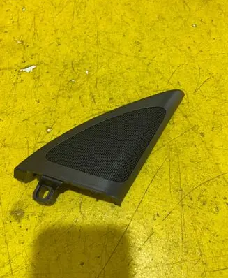 Audi A4 S4 B8 8K Front door speaker cover trim 8K0035424