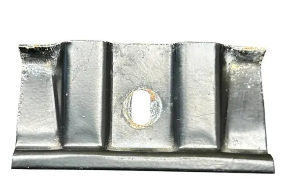 Mercedes-Benz CLS C219 Battery bracket A2116110914