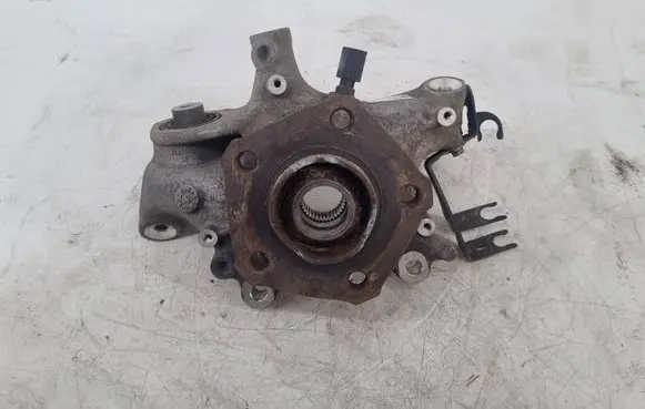 Audi A4 S4 B9 8W Rear wheel hub 8W0505432Q 081117 1738463Y
