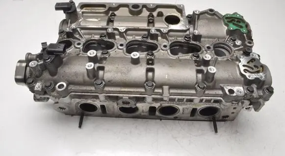 Volvo V40 Engine head 31375380