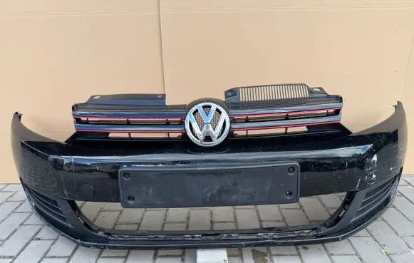 Volkswagen Golf VI Front bumper