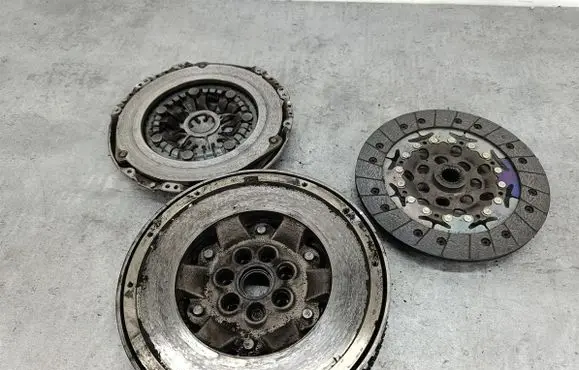 Renault Megane II Dual mass flywheel 415022410