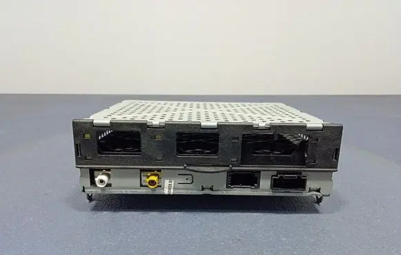 Audi A4 S4 B8 8K Radio/CD/DVD/GPS head unit 4F0035541L