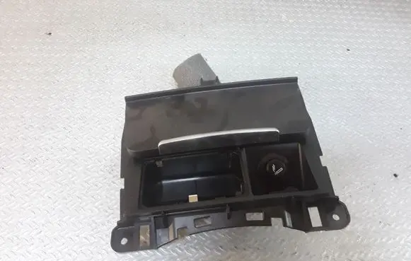 Ashtray (front)