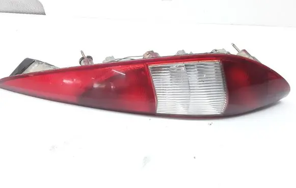 Ford Mondeo Mk III Rear/tail lights 1S7113404C