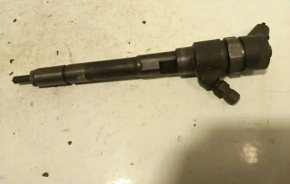 Hyundai Tucson JM Fuel injector 0445110258