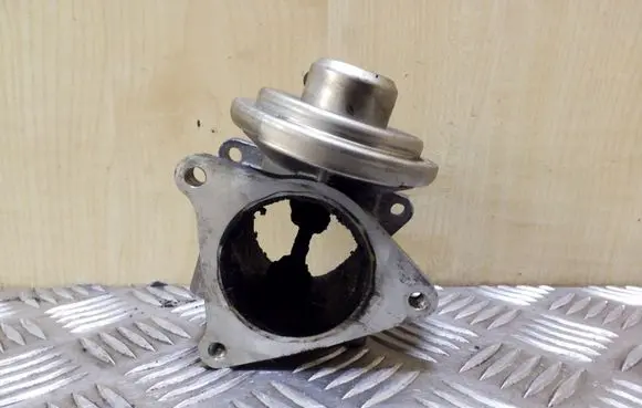 Skoda Octavia Mk1 (1U) EGR valve 038129637D
