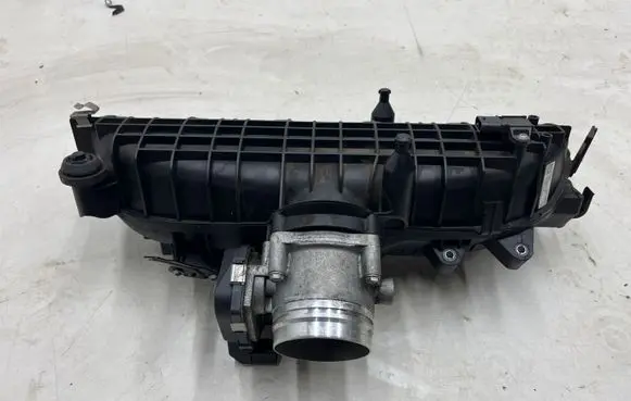 BMW X5 F15 Intake manifold 757691110