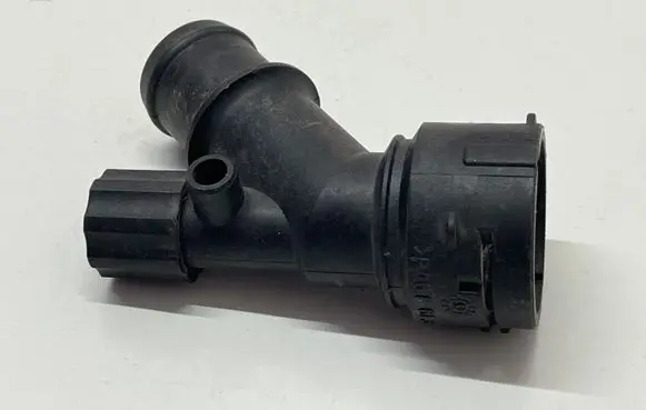 Volkswagen Polo Engine coolant pipe/hose 6Q0122291F