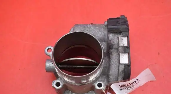 Jaguar F-Pace Throttle body valve G4D3-9F991-AA