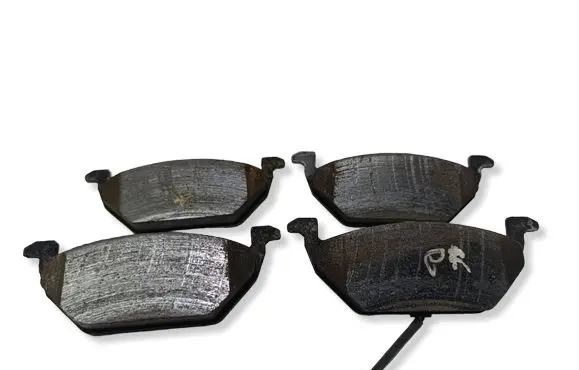 Volkswagen Bora Brake pads (front) 90R02A01582
