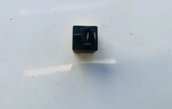 Renault Scenic I Other relay 7700844253