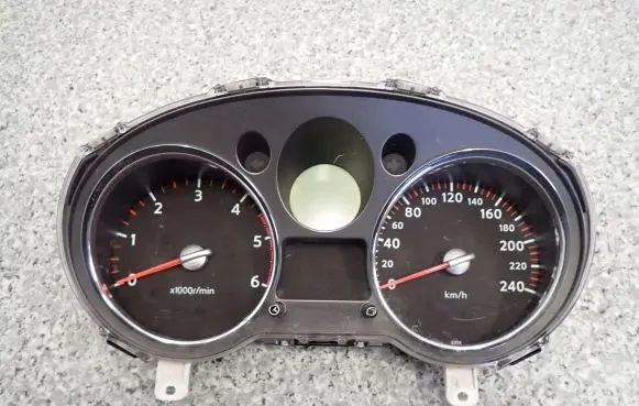 Nissan X-Trail T31 Speedometer (instrument cluster)