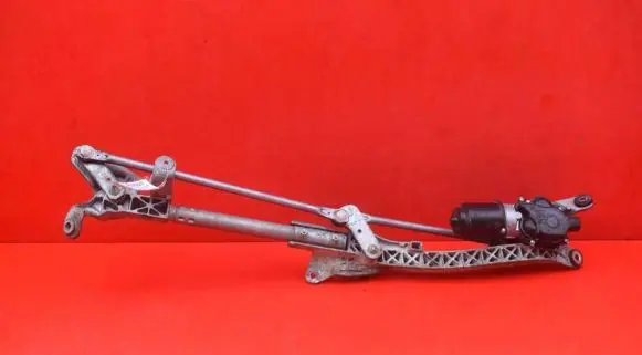 Mitsubishi Lancer VIII Front wiper linkage and motor