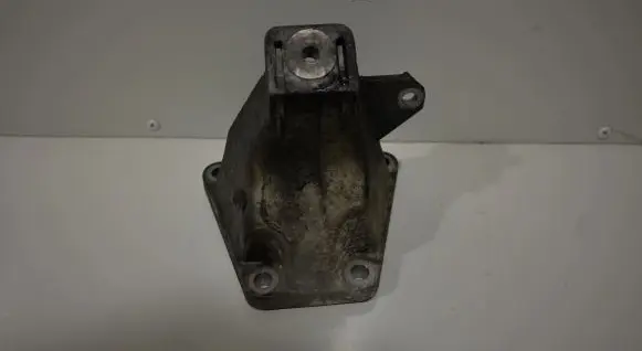 Skoda Superb B5 (3U) Engine mounting bracket 4B0199308E