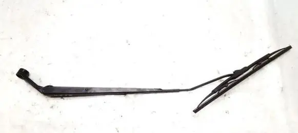 Toyota Corolla Verso AR10 Front wiper blade arm 6798