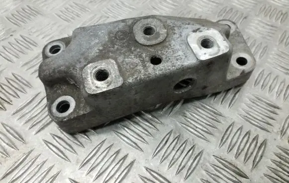 Audi A3 S3 A3 Sportback 8P Gearbox mounting bracket 1K0199117 1K0199117AM