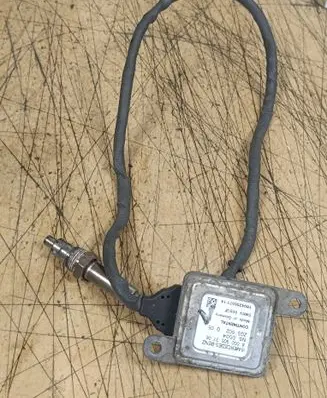 Mercedes-Benz ML W166 Lambda probe sensor A0009053706