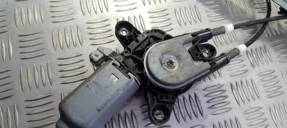 Peugeot 806 Front door window regulator motor 400354 400354a