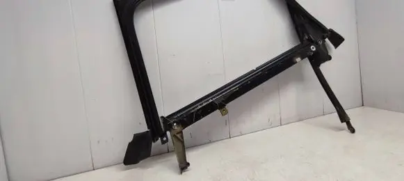 Audi A4 S4 B6 8E 8H Rear door window/glass frame 