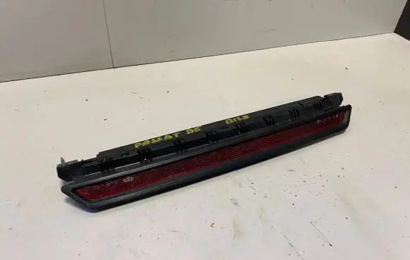 Volkswagen PASSAT B5 Third/center stoplight 3B9945097A 3B9945097