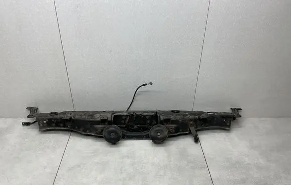 Hyundai i40 Top upper radiator support slam panel
