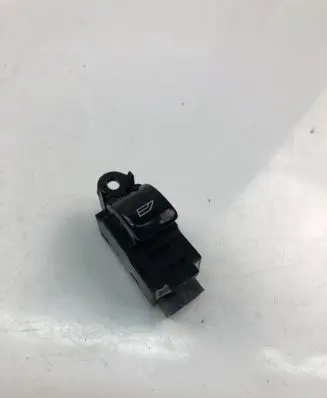 Volvo V40 Electric window control switch 31376458