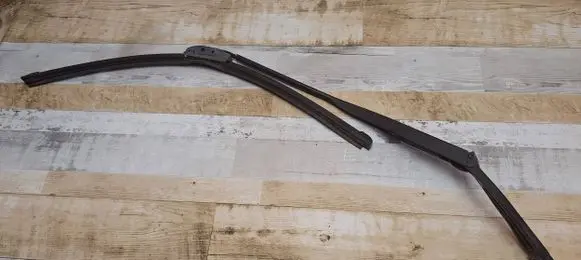 Renault Laguna II Front wiper blade arm 80004996