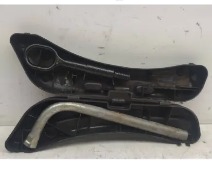 Seat Exeo (3R) Tool box 8E0012111A