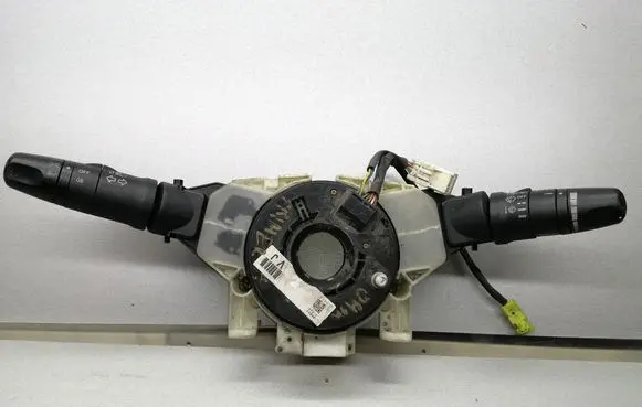 Nissan Primera Wiper turn signal indicator stalk/switch 25260AV610 25540AV620 25560AV620