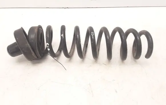 BMW 1 E81 E87 Rear coil spring 6764419 33536764419