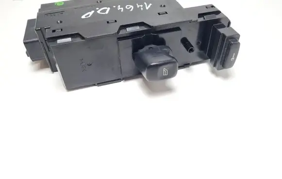Volvo XC90 Electric window control switch 30658147