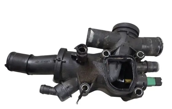 Volvo V50 Thermostat/thermostat housing 