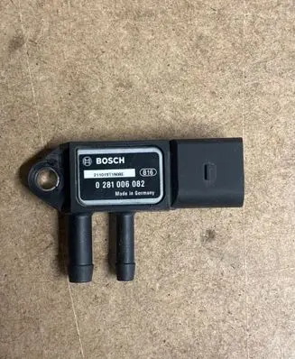 Skoda Superb B6 (3T) Exhaust gas pressure sensor 0281006082